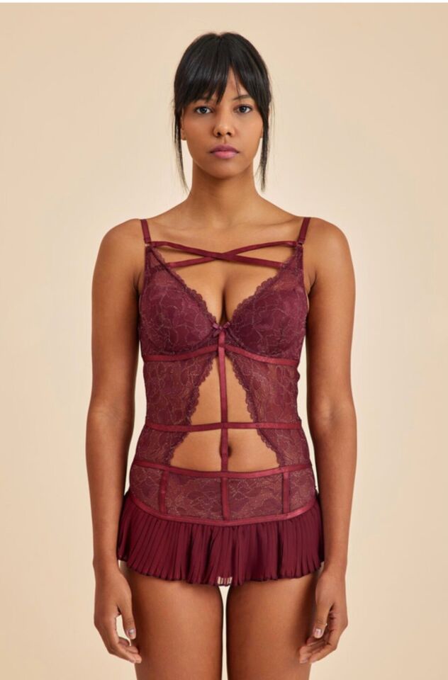 Roma Siyah Balenli Dantel Detaylı Babydoll 75B - bordo