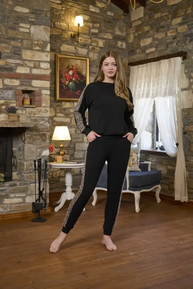 Leopar Desen Detaylı Kadın Pijama Takımı 44
