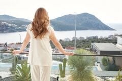 Kruvaze Yaka Taş Baskılı Lohusa Pijama Takımı