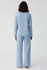 Yumuşak dokulu pijama takımı