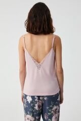 Çiçek desenli üçlü pijama takımı
