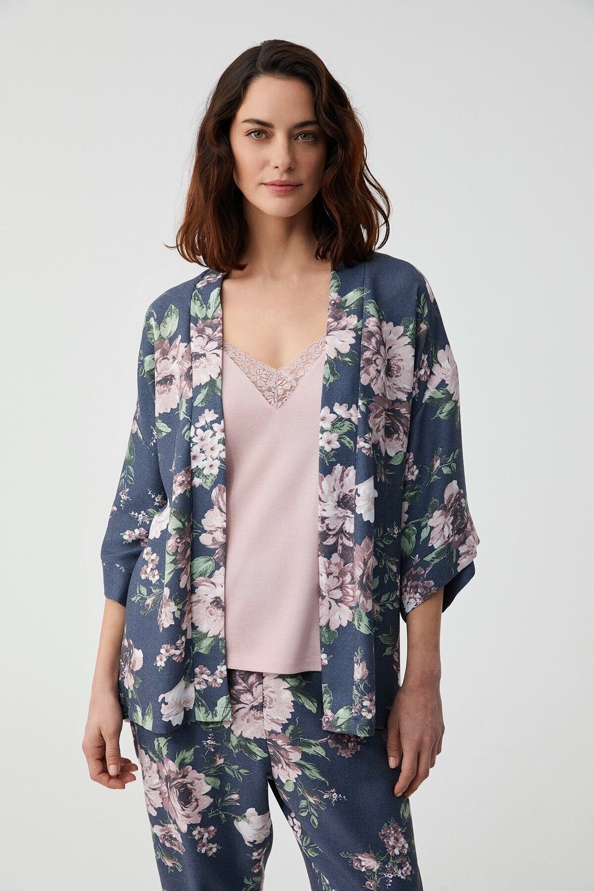 Çiçek desenli üçlü pijama takımı S - pembe çiçek