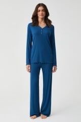Yumuşak dokulu pijama takımı