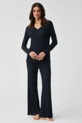 Yumuşak dokulu pijama takımı