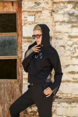 Kapüşonlu File ve Baskı Detay Kadın Eşofman Takımı