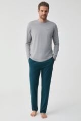 Yumuşak dokulu pijama takımı