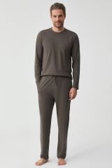 Yumuşak dokulu pijama takımı