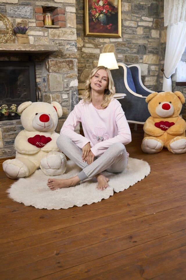 Aplike Detay Uzun Kol Kadın Pijama Takımı 40